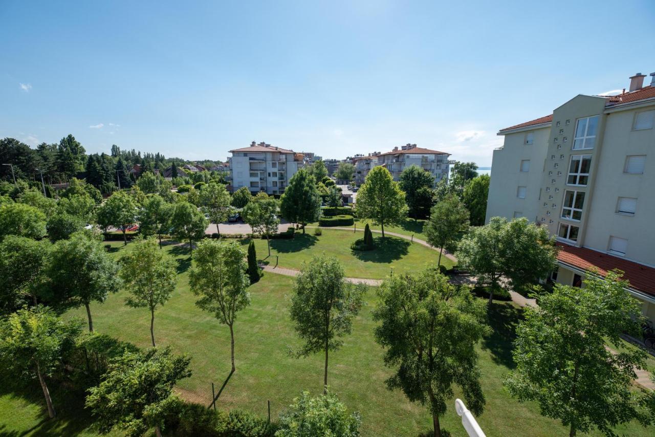 Lakeside Family Apartment Siófok Zewnętrze zdjęcie