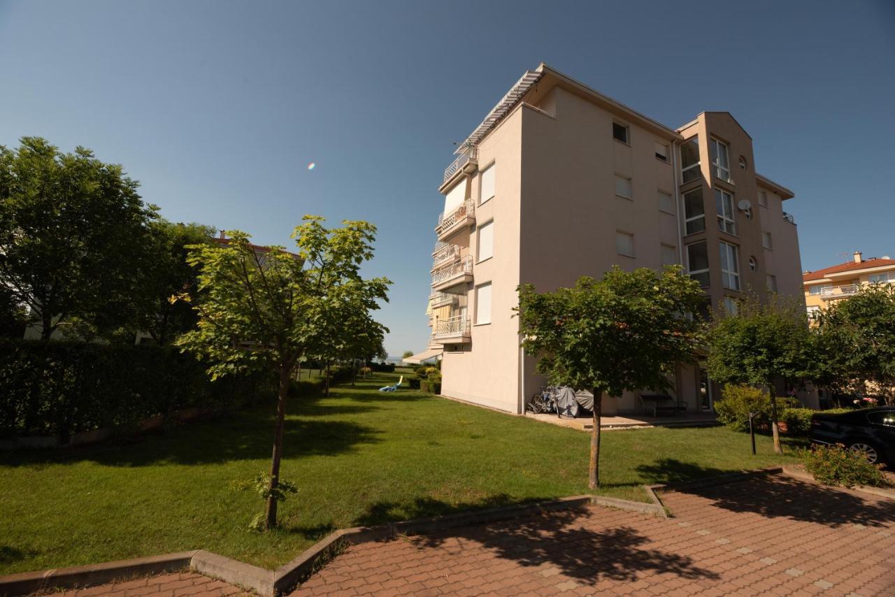 Lakeside Family Apartment Siófok Zewnętrze zdjęcie